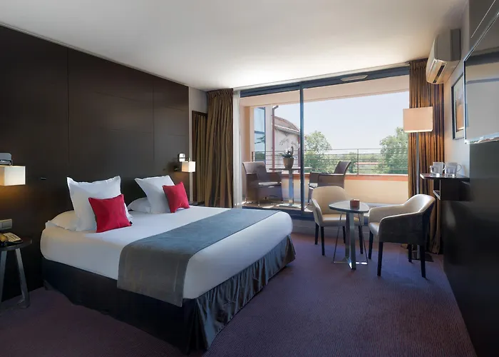 Hotel Abbaye Des Capucins Spa & Resort, Bw Premier Collection 4*