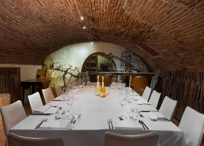 Abbaye Des Capucins Spa & Resort, Bw Premier Collection Montauban