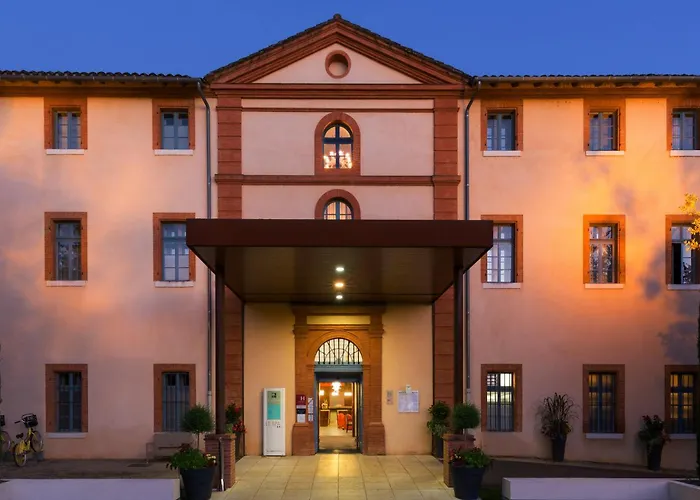 Abbaye Des Capucins Spa & Resort, Bw Premier Collection 4* Montauban