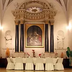 Abbaye Des Capucins & 4*