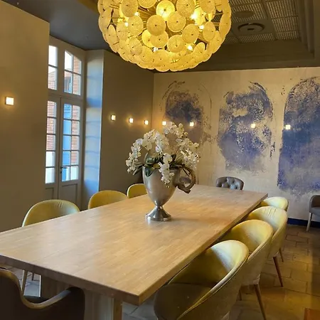 Abbaye Des Capucins & Hotel Montauban