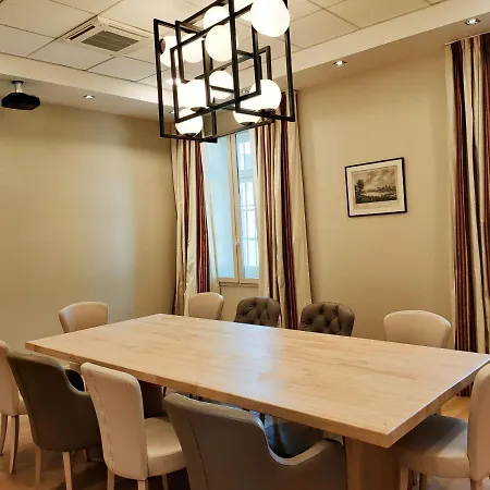 Abbaye Des Capucins & Hotel Montauban