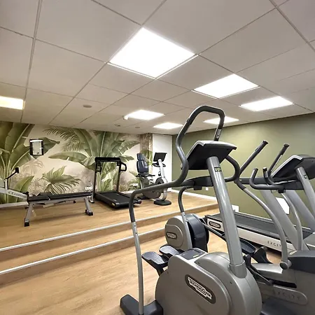 Abbaye Des Capucins & Hotel Montauban