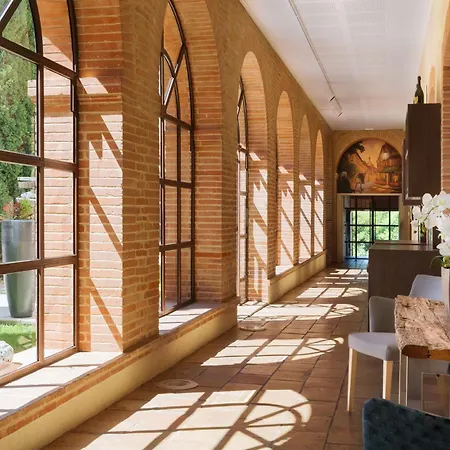 Abbaye Des Capucins & Hotel