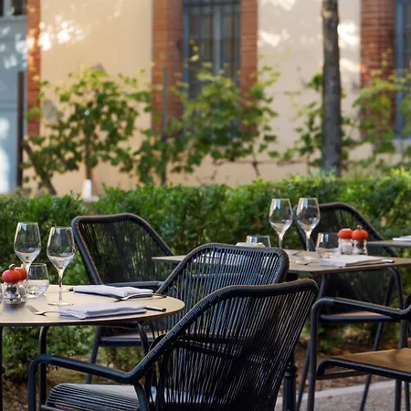 Hotel Abbaye Des Capucins & Montauban