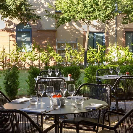 Hotel Abbaye Des Capucins & Montauban