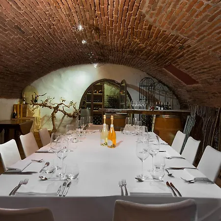 Abbaye Des Capucins & مونْتوبا