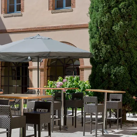 Abbaye Des Capucins & 4* مونْتوبا