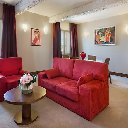 Abbaye Des Capucins Spa & Resort, Bw Premier Collection Montauban